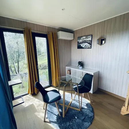 Tiny House En Lisiere De Foret *